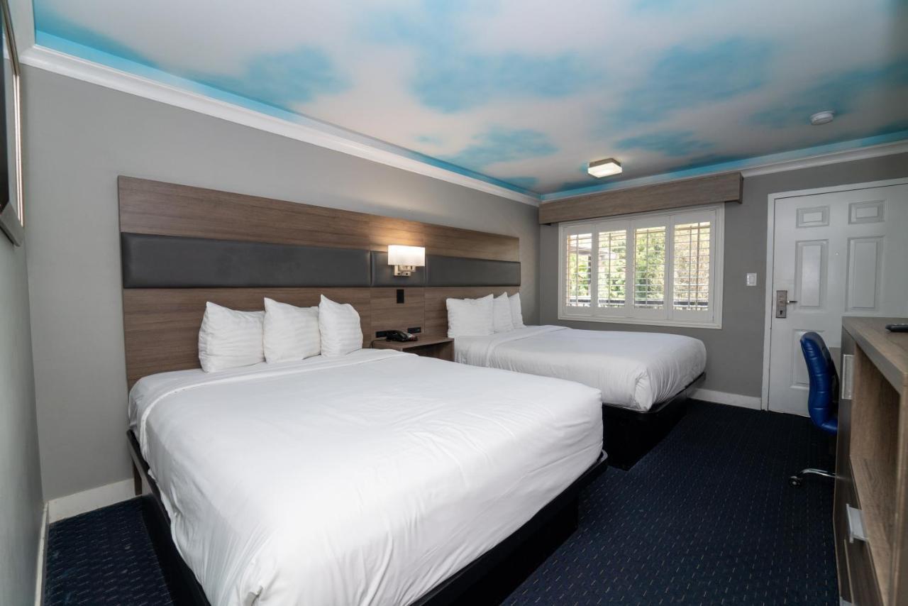 Hollywood Palms Inns & Suites Los Angeles Bagian luar foto
