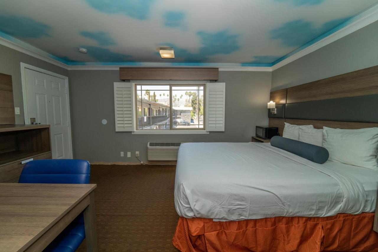 Hollywood Palms Inns & Suites Los Angeles Bagian luar foto