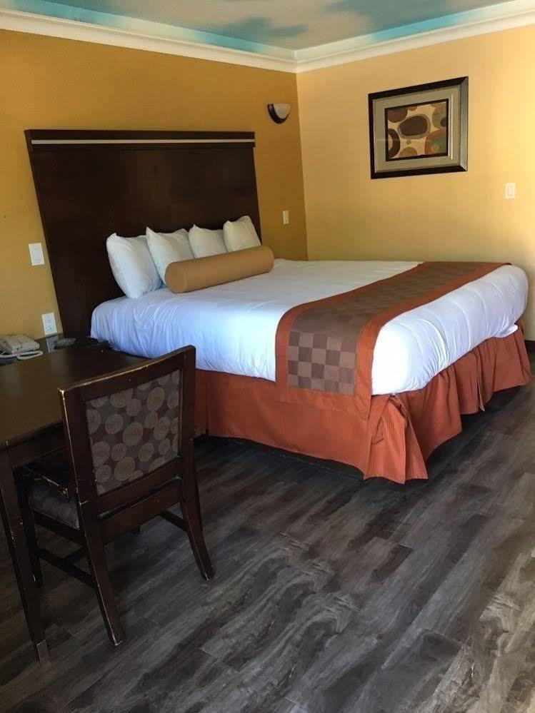 Hollywood Palms Inns & Suites Los Angeles Bagian luar foto